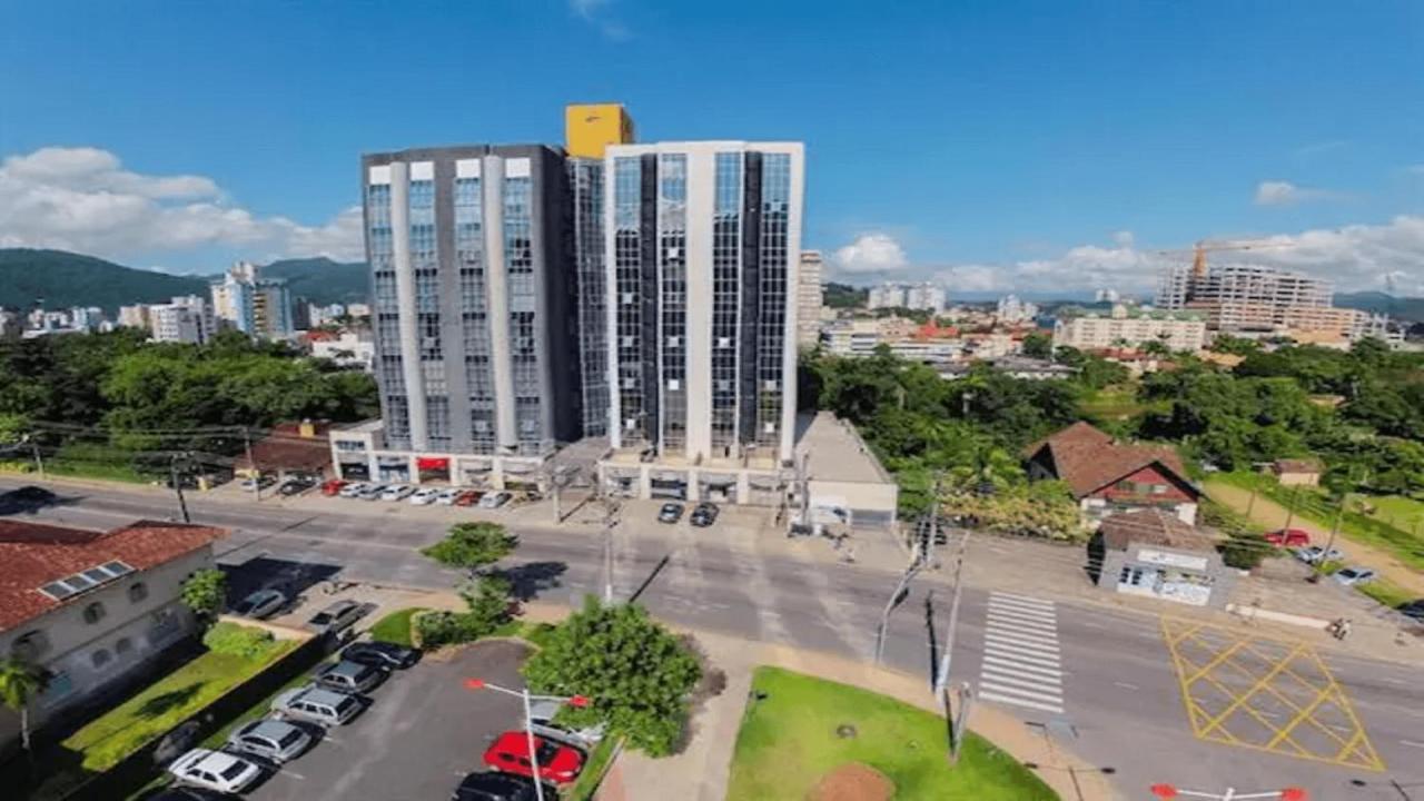 فيلا Saint Sebastian Flat 615 - Com Hidro! Ate 4 Pessoas, Duplex, No Centro Jaraguá do Sul المظهر الخارجي الصورة